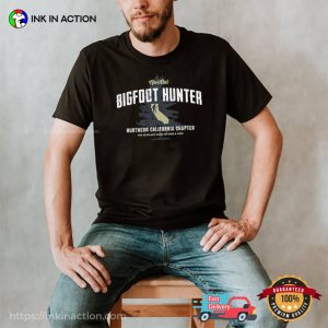 Northern California Bigfoot Hunter Funny Sasquatch Premium T Shirt