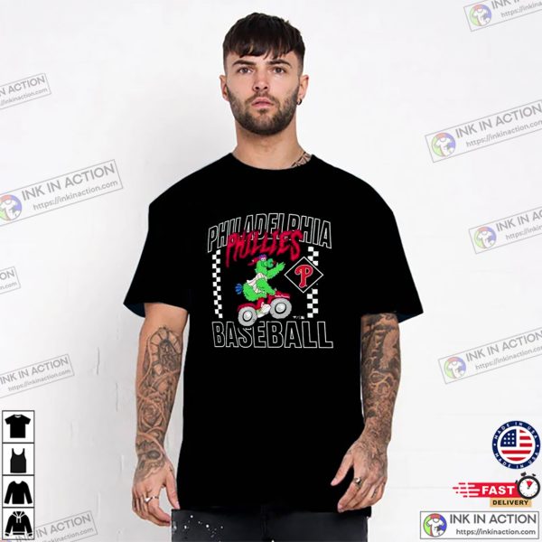 Philadelphia Phillies Baseball Mascot Vintage Fans T-shirt