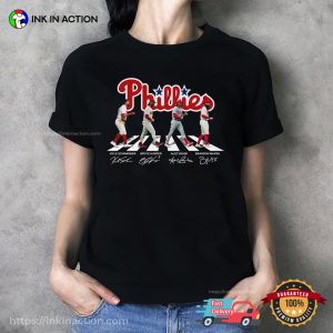 Philadelphia Phillies Baseball Team Abbey Road Crossing Signatures T-shirt