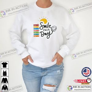 Smile Each Day Nice Smile Day T-shirt