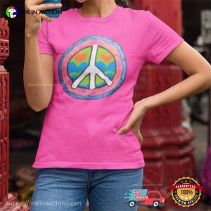 Vintage Style PEACE SIGN Unisex T-shirt