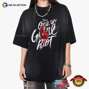 Red I'm A One Girl Riot Descendants 4 Movie T shirt 3