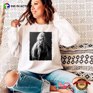 Retro Billie Eilish 90s Photo Portrait Tee 1