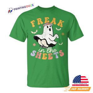 Retro Freak In The Sheets Ghost Boo Spooky Season T-Shirt