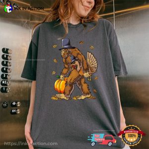 Thanksgiving Bigfoot Turkey Pumpkin Comfort Colors T-shirt