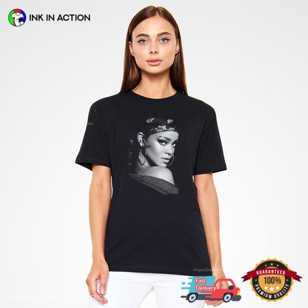 Vintage 90s Rihanna Outfit Unisex T-Shirt