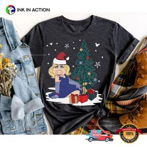 Retro Miss Piggy Disneyland Merry Xmas Party T-shirt