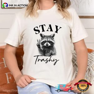 Vintage 90s Stay Trashy Raccoon Funny T-shirt