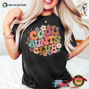 Cool Aunts Club Vintage Groovy Style Comfort Colors T-shirt