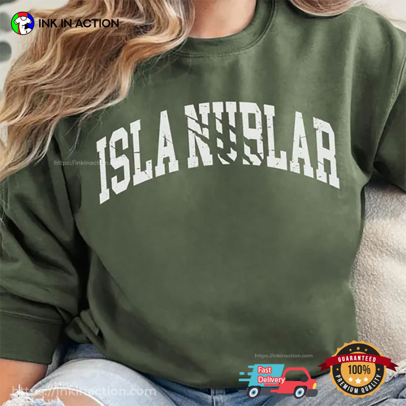 Isla Nublar Jurassic World Retro Movie Tee Isla Nublar Jurassic World Retro Movie Tee