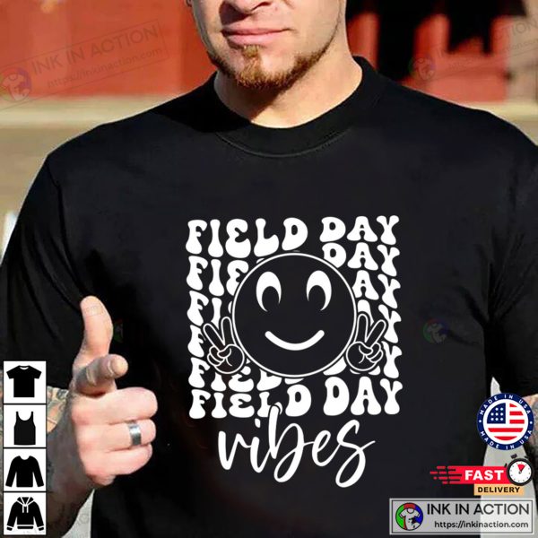 Field Day Vibes Smile Icon Unisex T-shirt