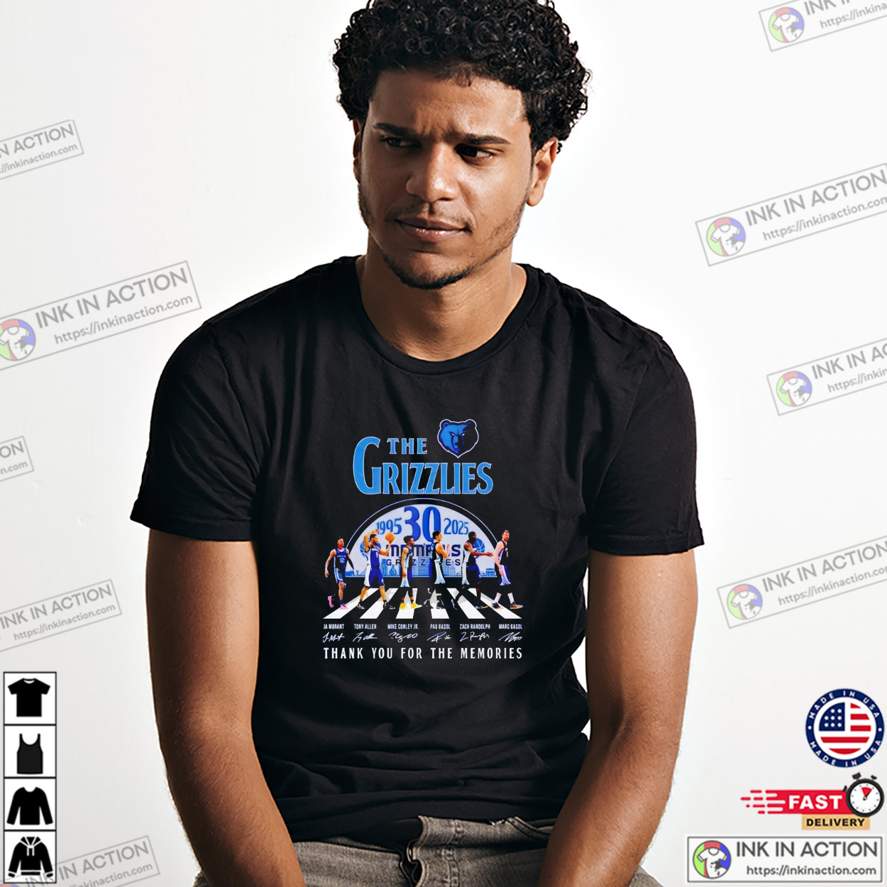 The Memphis Grizzlies 30 Years Anniversary Signatures T-shirt The Memphis Grizzlies 30 Years Anniversary Signatures T-shirt