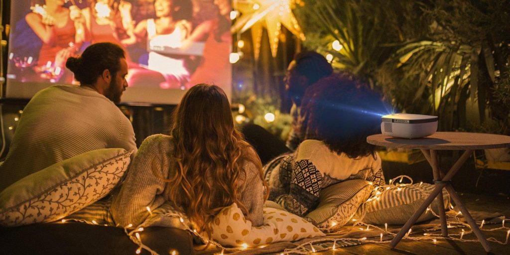 Movie Marathon Watch Christmas Classics Under The Stars
