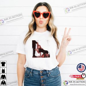 Sabrina Carpenter Man’s Best Friend Album Art T-shirt
