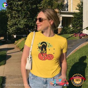 80s Vintage Spooky Pumpkin Cat Comfort Colors T-shirt