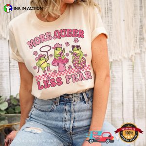 LGBTQ More Queer Less Fear Funny Queer Frogs T-shirt