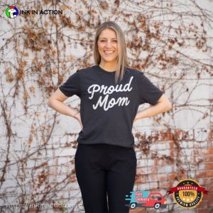Proud Mom Unisex T-shirt