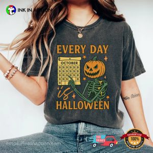 Every Day Is Halloween Pumpkin Skeleton Comfort Colors Tee 3