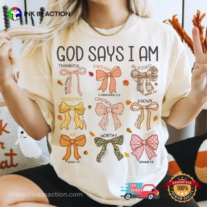 God Says I Am Autumn Fall Pumpkin Cozy Season T-shirt