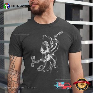 Octopus Drinking Beer Funny Alcohol T-shirt