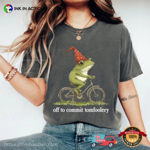 Off To Commit Tomfoolery Wizard Frog Comfort Colors T-shirt