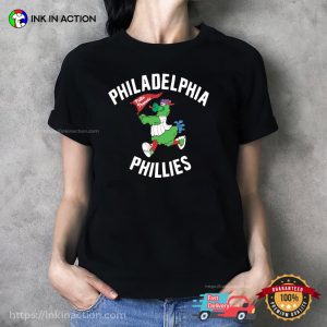 Philadelphia Phillie Phanatic Cheer Graphic T-shirt