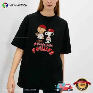 Philadelphia Phillies Baseball Snoopy And Charlie Brown T-shirt