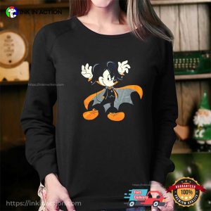 Halloween Disney Mickey Dracula Vintage T-shirt