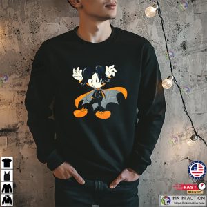 Halloween Disney Mickey Dracula Vintage T-shirt