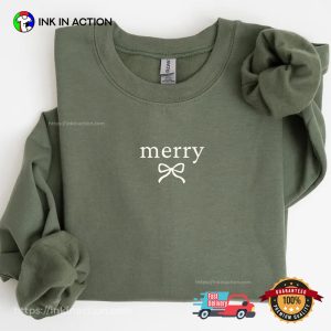 Minimal Merry Christmas Gift T shirt InkInAction.com