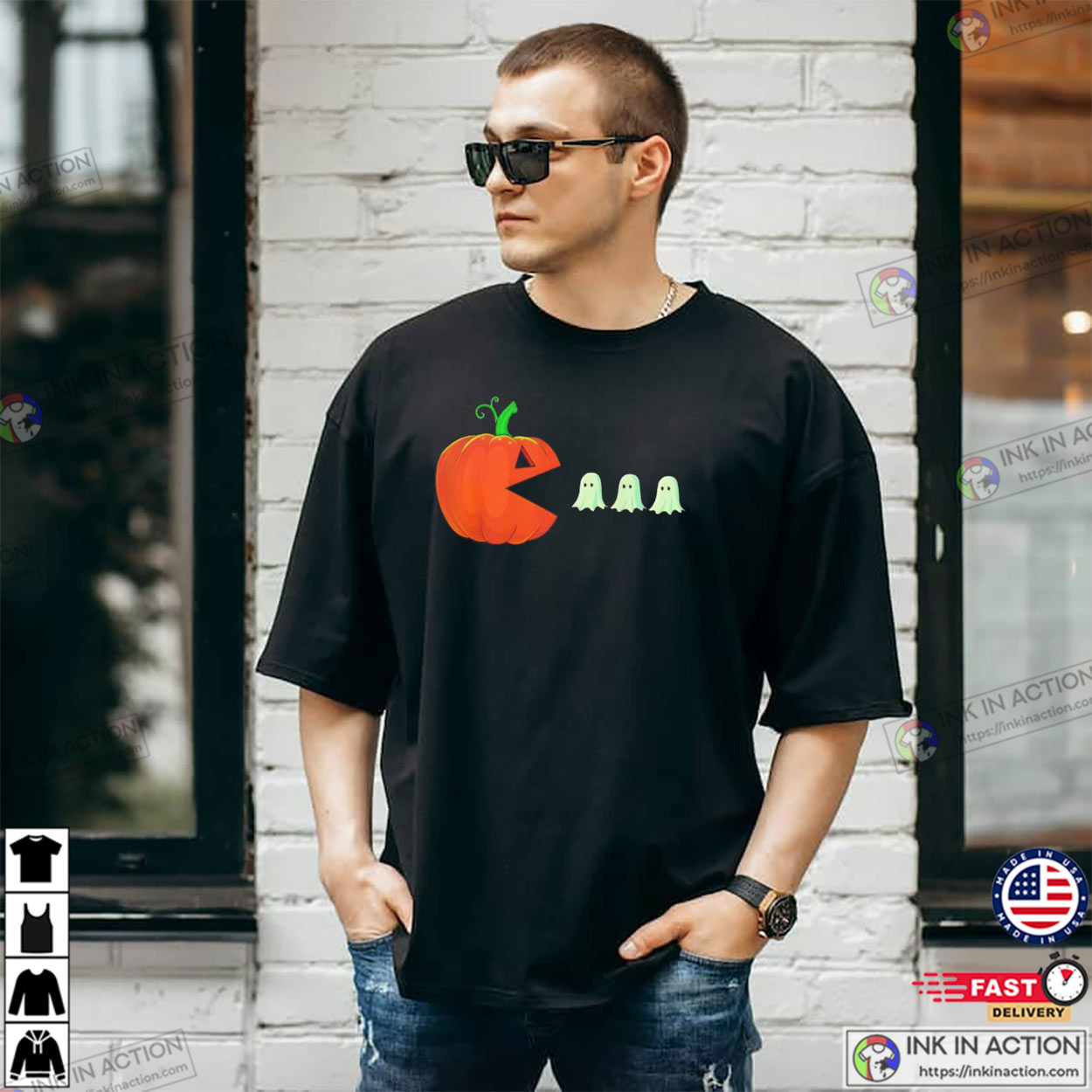 Pumpkin Eating Ghost Spooky Halloween T-shirt Pumpkin Eating Ghost Spooky Halloween T-shirt