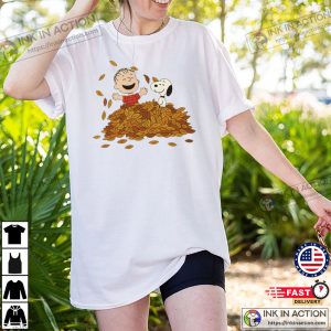 Snoopy And Linus Playing Autumn Comfort Colors Tee
