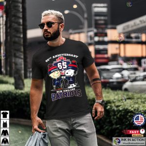 Charlie Brown Touch Hand Snoopy New England Patriots 65th Anniversary Shirt Charlie Brown Touch Hand Snoopy New England Patriots 65th Anniversary Shirt