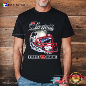 New England Patriots Football Helmet T-Shirt New England Patriots Football Helmet T-Shirt