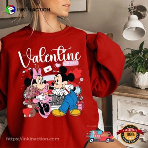 Valentine Main Street Cute Mickey And Minnie Shirt Valentine Main Street Cute Mickey And Minnie Shirt