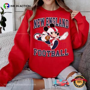 Vintage Mickey New England Football T-shirt Vintage Mickey New England Football T-shirt