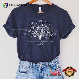 Tree Of Life Verse In Hebrew Purim Holiday Traditions T-shirt Tree Of Life Verse In Hebrew Purim Holiday Traditions T-shirt