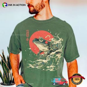 Matsumoto Hoji frog Kanagawa Great Wave Art Comfort Colors Shirt