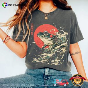 Matsumoto Hoji frog Kanagawa Great wave Art Comfort Colors Shirt 3