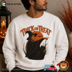 Halloween Witch Sophie Cunningham Pointing Shirt