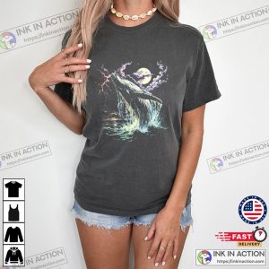 Humpback Whale Midnight Lightning Graphic Comfort Colors Shirt